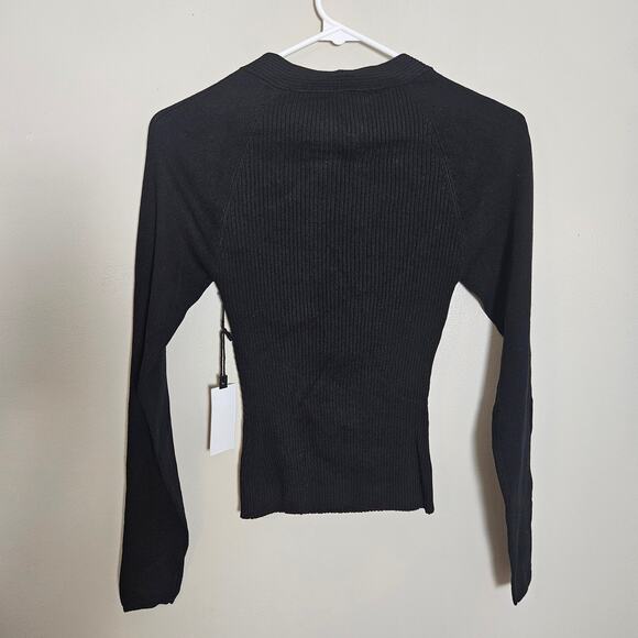 NWT ASTR The Label Cut Out Long Sleeve Black Top Sz Small - Picture 6 of 7